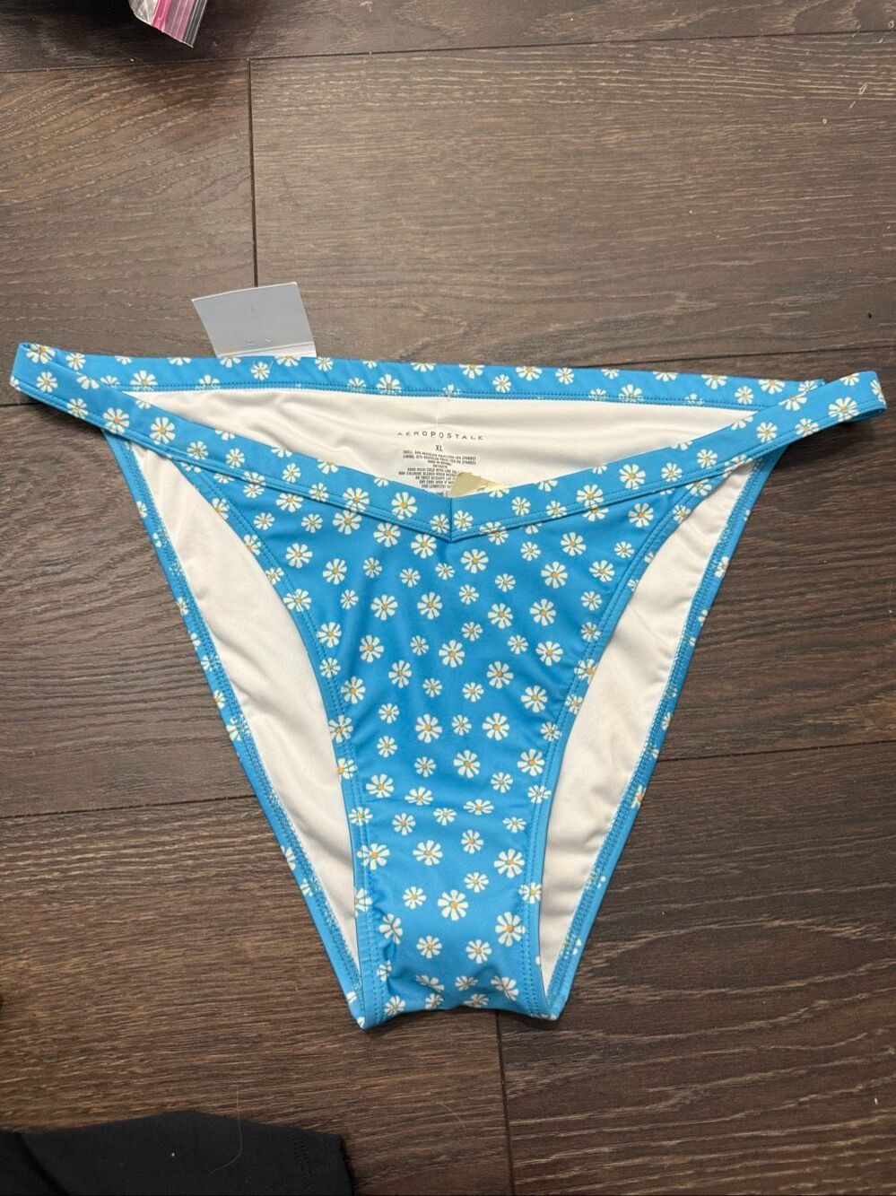 Aeropostale Women’s XL Blue Daisy Swim Bottom New